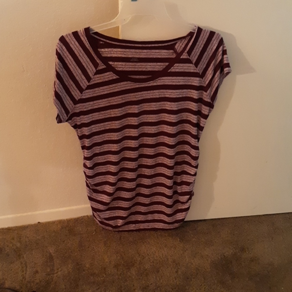 Liz Lange maternity top